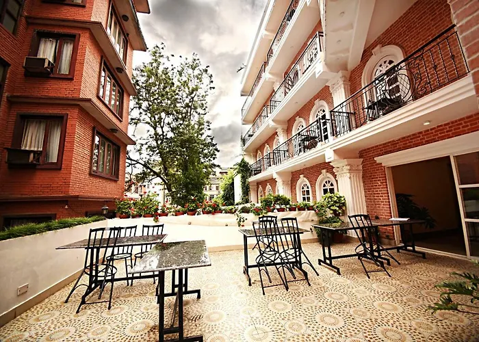 Dom Himalaya Hotel
